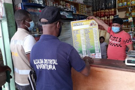 Realizan control de precios en establecimientos comerciales del barrio Bellavista en Buenaventura