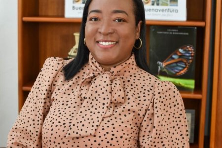 La Presidente Ejecutiva encargada de la Cámara de Comercio de Buenaventura, una mujer joven que le apuesta al desarrollo empresarial de la ciudad