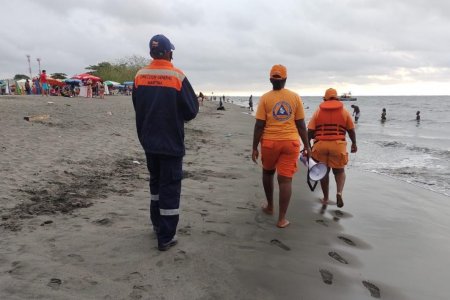 La Dirección General Marítima lidera dispositivo de temporada vacacional en Tumaco, Nariño