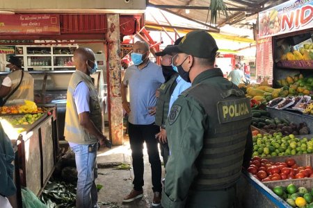 La Secretaría de Gobierno retomó proceso de control, verificación de precios, documentación y recuperación del espacio público en Buenaventura