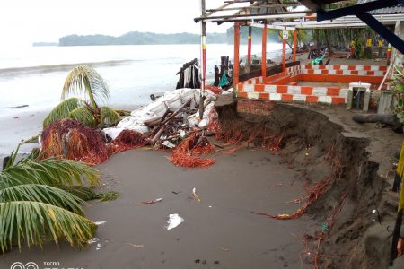 Gestión del Riesgo de Buenaventura atendió emergencia en el sector de Vista Hermosa en La Bocana