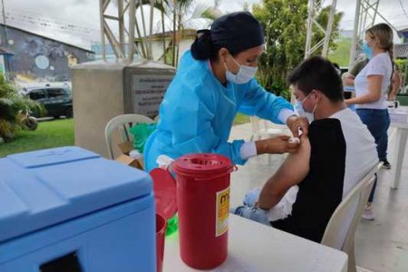 En 35 municipios del Valle del Cauca se inició el proceso de unificación del Plan de Vacunación para mayores de 18 años
