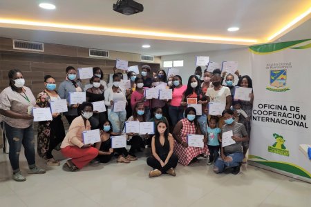 Liderazgo Político para Mujeres "Escalando Espacios de Poder"