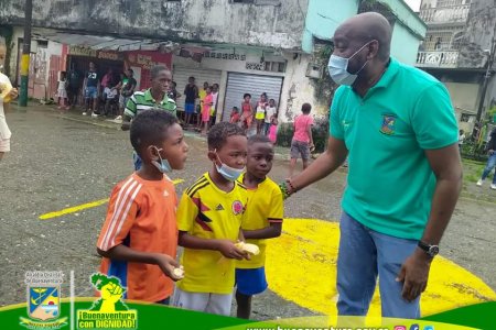 Se realizó en el barrio Muro Yusti una oferta institucional de la Alcaldía Distrital de Buenaventura
