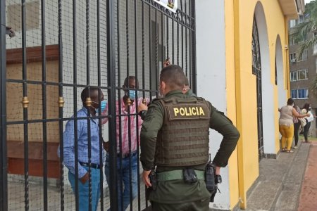 Logran acuerdo con docentes que realizaron toma de la Catedral San Buenaventura