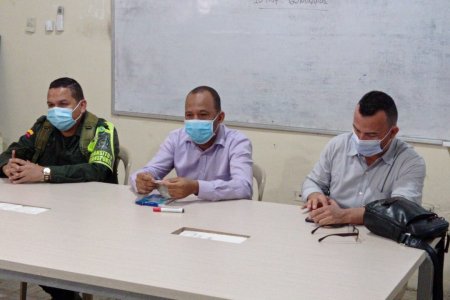 La Policía y la Secretaría de Tránsito escucharon al gremio del transporte público de Buenaventura