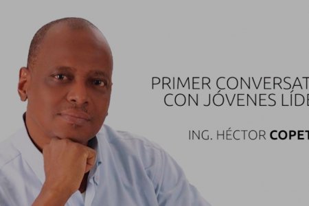 Héctor Copete realizó en Buenaventura el primer conversatorio juvenil