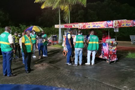 Control Físico realizó operativo nocturno para hacer seguimiento a establecimientos ubicados en el Malecón Bahía de la Cruz en Buenaventura