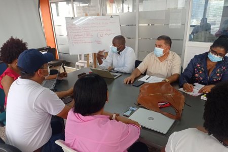 Se ultiman detalles para que el Fondo Emprender realice convocatoria cerrada para Buenaventura en cumplimiento a acuerdos del paro cívico