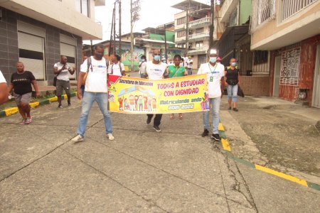 En el barrio Alberto Lleras Camargo la Secretaría de Educación realiza búsqueda activa de menores que están fuera del Sistema Educativo