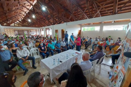Norma Hurtado Sánchez, escuchó a campesinos y comerciantes del norte del Valle del Cauca