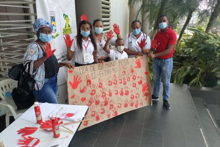 Se conmemoró el Día Internacional de las Manos Rojas