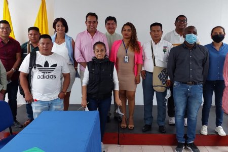 El Mincomercio acordó apoyos a comunidades indígenas de Buenaventura para emprendimientos de artesanías