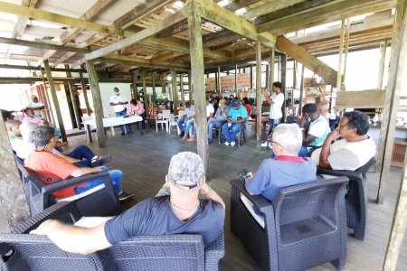 Gestión del Riesgo de Buenaventura socializó la realización de muro de contención en la vereda El Salto