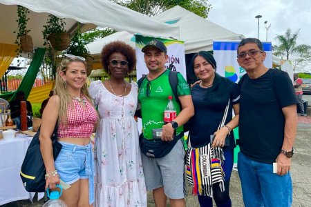 En Buenaventura se recibe con música del Pacífico a los visitantes en Semana Santa