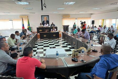 Moción de censura contra el Secretario de Educación de Buenaventura no alcanzó los 13 votos que necesitaba