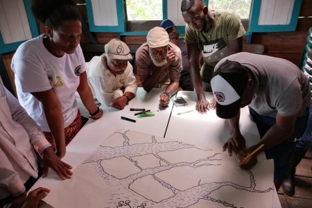 En Buenaventura, la CVC está trabajando para mitigar la erosión costera