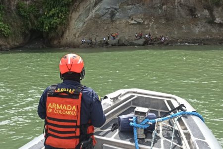 La Armada de Colombia rescató 25 personas víctimas de hurto en el mar en Buenaventura