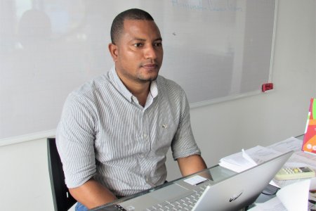 Por presuntas irregularidades con tarjetas de internet para estudiantes en Buenaventura, Procuraduría formuló cargos al exsecretario de Educación