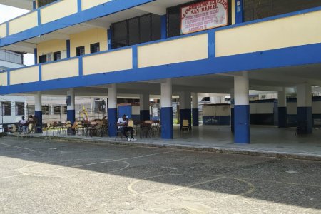 El Secretario de Educación de Buenaventura respondió inquietudes de la comunidad educativa de la IE San Rafael