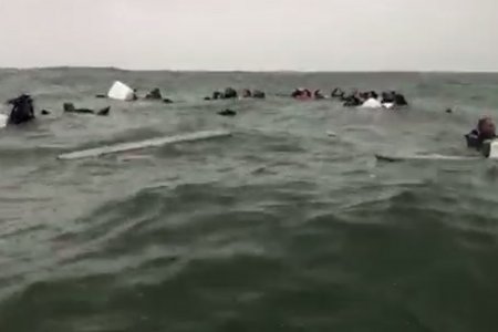 La Armada de Colombia rescató a 24 náufragos en Buenaventura