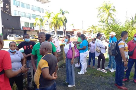 Trabajadores del Hospital Luis Ablanque de la Plata de Buenaventura protestaron