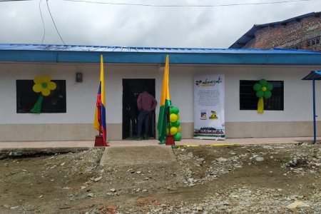 Se entregó la remodelada Caseta Comunal del barrio El Triunfo en Buenaventura
