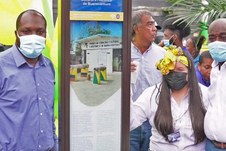 11 tótems turísticos y tecnológicos fueron instalados en diferentes puntos del Distrito de Buenaventura