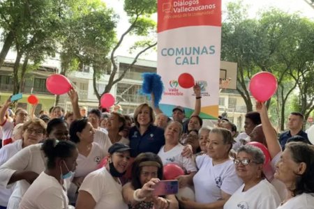 “Desde que ustedes empezaron con los grupos de la tercera edad, han logrado que yo esté completamente sana”
