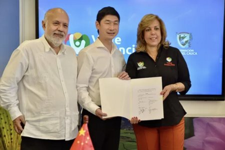 Gobierno del Valle y Embajada de China firman convenios para impulsar proyectos de cooperación