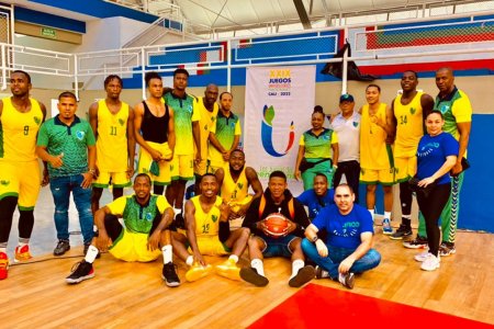 El equipo de baloncesto de la Unipacífico es favorito para conquistar el oro en los Juegos Universitarios Nacionales