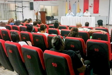 La Universidad del Valle y la Alcaldía Distrital de Buenaventura iniciaron diplomados para líderes comunitarios