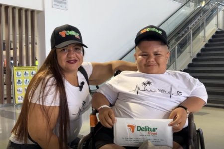 Johan Salas, joven con &lsquo;huesos de cristal&rsquo; conoce el mar de los siete colores a través del &lsquo;Correo de los Sue&ntilde;os&rsquo;