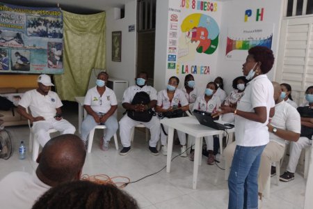 Peluqueros y esteticistas de Buenaventura fueron capacitados en Buenas Prácticas en Bioseguridad y Protección Personal