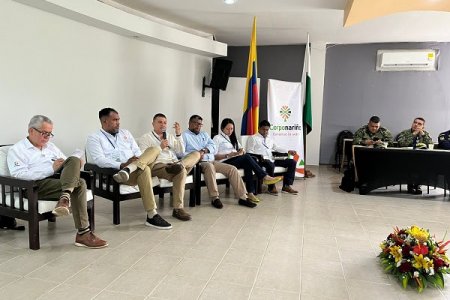 "La deforestación se combate con autoridad, pero también con oferta social": Director General de la CVC