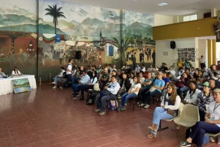 Con 130 emprendedores se vivió el Primer Intercambio de Experiencias en Aviturismo Comunitario en Caicedonia