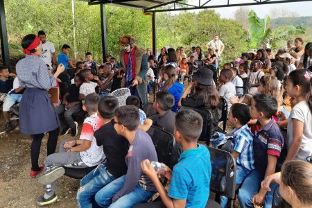Sonrisas y momentos inolvidables vivieron los ni&ntilde;os y ni&ntilde;as de la vereda El Chontaduro en Cali