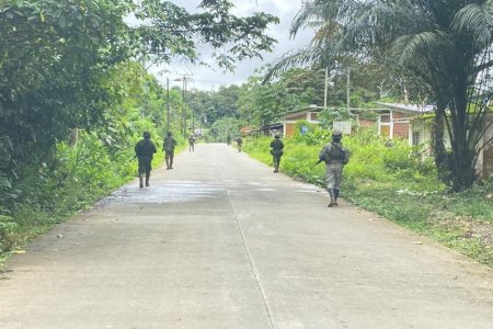 La Armada de Colombia está reforzando su presencia en comunidades de zona rural de Buenaventura