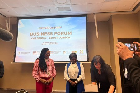 La Presidente Ejecutiva de la Cámara de Comercio de Buenaventura, participa en comisión económica de alto nivel en visita al continente africano
