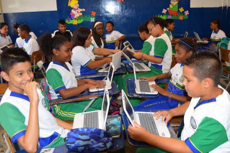 La conectividad a Internet para 565 colegios en zona rural del Valle ya empieza a ser una realidad con la ERT