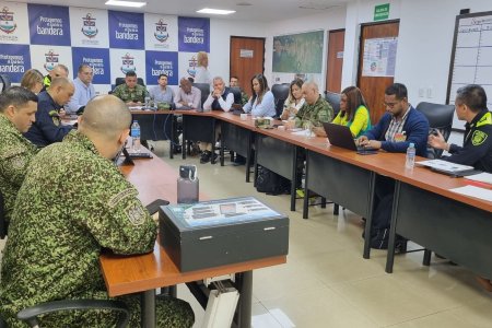 El Gobierno del Valle, Contraloría y fuerza pública buscan &lsquo;blindar&rsquo; el PAE en Buenaventura