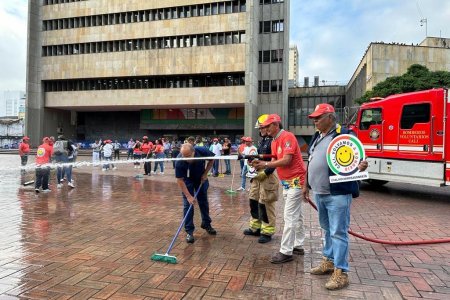 &lsquo;Cali, Volvamos a Sonreír&rsquo; con la Plazoleta de San Francisco, limpia y reluciente