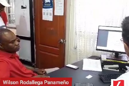 Wilson Rodallega Paname&ntilde;o oficializó en la Registraduría su candidatura a la Alcaldía Distrital de Buenaventura