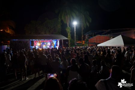 Turistas nacionales y extranjeros disfrutaron de la IX versión del Festival Marimba y Playa