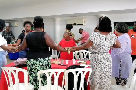 A la Alcaldía Distrital de Buenaventura le fue presentado el proyecto de Universidad Propia por parte del Proceso de Comunidades Negras