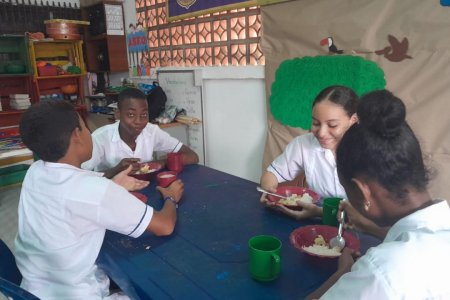 Unidad de Alimentos Para Aprender (UAPA) envió $ 4.339 millones para apalancar servicio del PAE en Buenaventura