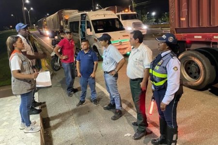 Continúa la campa&ntilde;a "Plan Despertar Prevención de Microsue&ntilde;o" dirigida a conductores de tractocamiones en Buenaventura