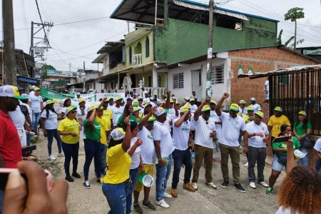 La comuna 9 abrió sus puertas para recibir a Jaime Marínez