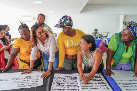 Mujeres víctimas del conflicto armado contarán con material pedagógico de sensibilización e información