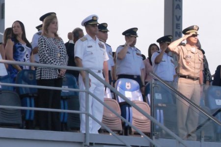 Gobierno del Valle otorga la Orden Ciudades Confederadas a la Bandera de Guerra de la Emavi